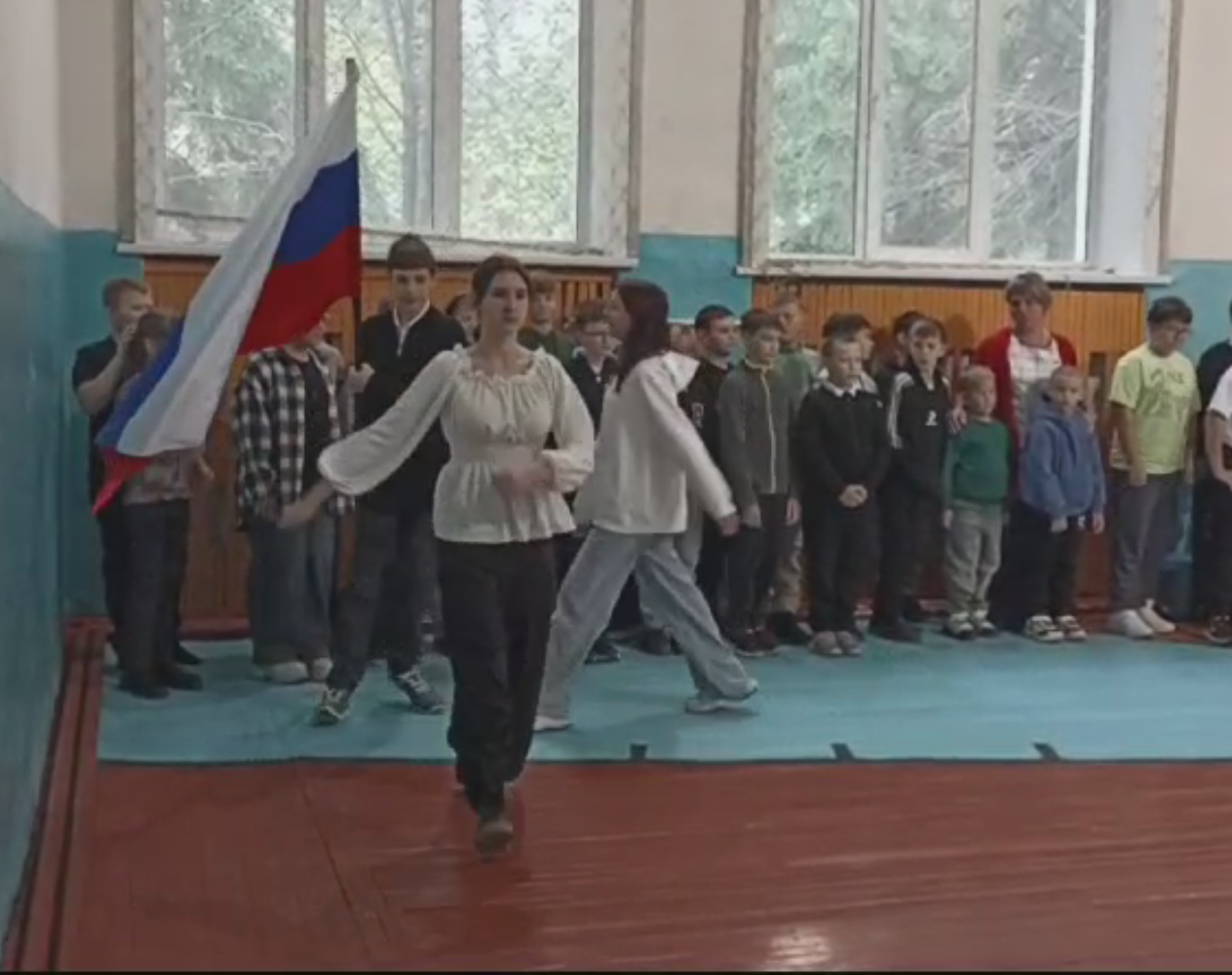 Общешкольная линейка.