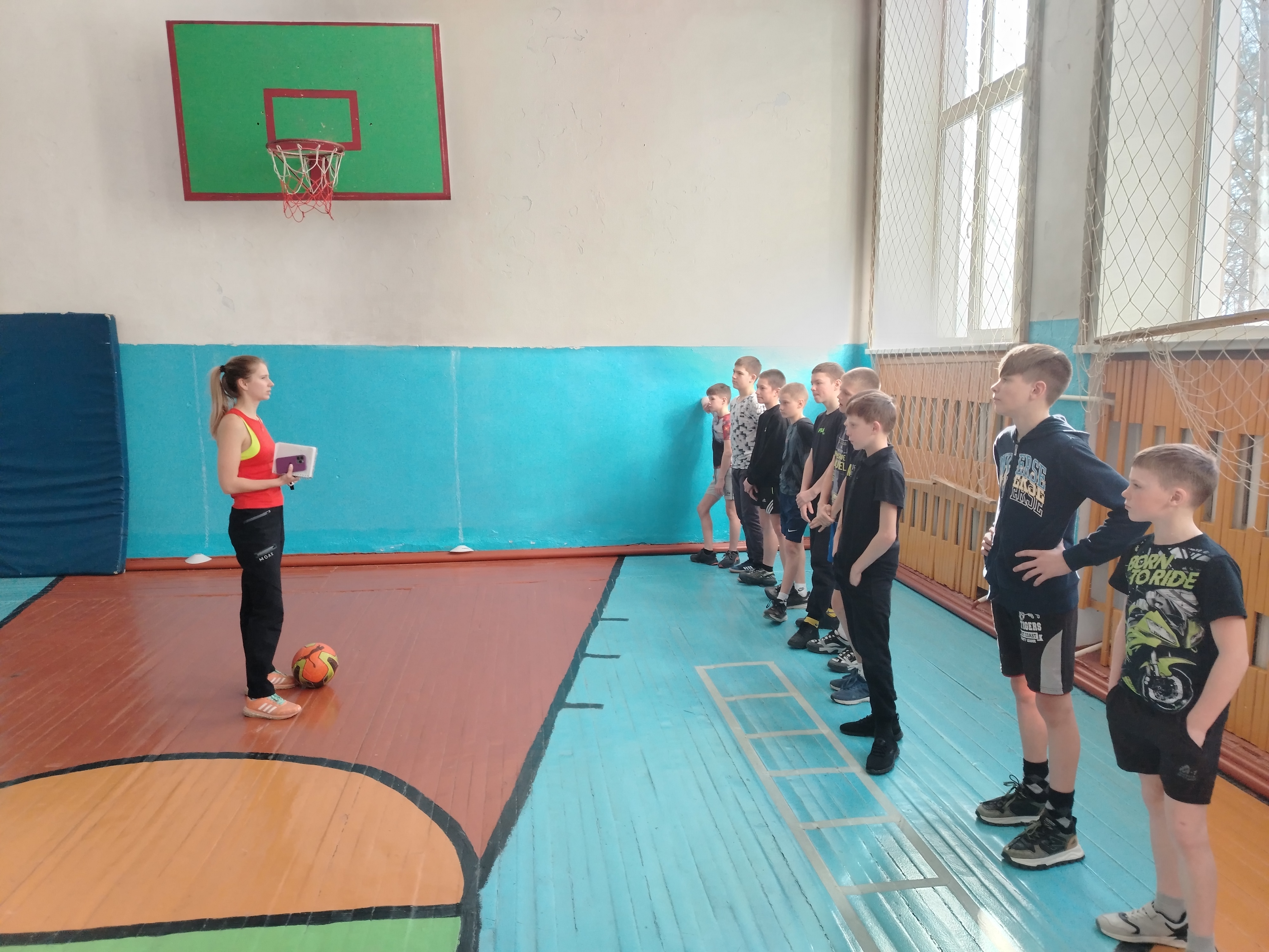 Футбольный турнир в честь Дня защитника Отечества определил лучших !.